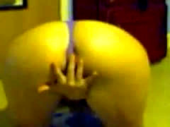 Webcam Hottie Teases In Bra N Panties