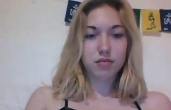 caitlin tastes her pussy on omegle
