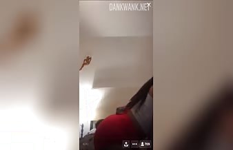 black girl dancing on periscope