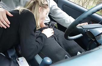 fucked 18 year old stranger in the car and cum in her mouth