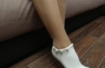 SEXY GIRL IN PANTYHOSE DRESSES AND SHOW SOCKS FOOT FETISH