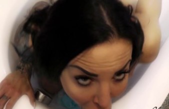 SURPRISED ME IN THE SHOWER! No HANDS Sloppy BJ !YUMMY FACIAL CUM!