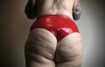 FREE PREVIEW - Red Latex Booty Clap
