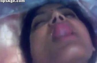 Indian Desi Sneha squeezing her boobs and fingering her pussy self shot video leaked