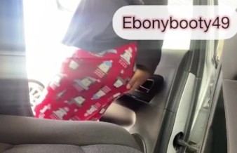 Ebony farting comp