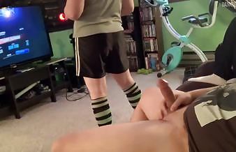Husband has sex with mistress as the wife plays vr