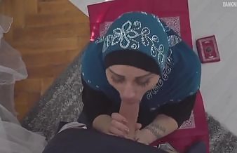 muslim woman got the cock in her mouth instead of a prayer