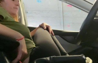 Girl Farting In Car! (New Onlyfans)