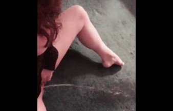 Naughty Busty PAWG Slut Desperately pissing on her carpet with some satisfying wet farts