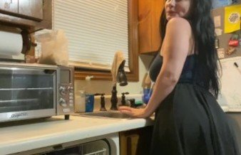 Luna Farting While Doing Dishes
