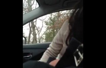 Arab girl sucking cock in the car