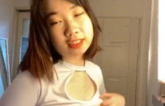 Periscope Korean girl's boobs fall out while dancing and changing.