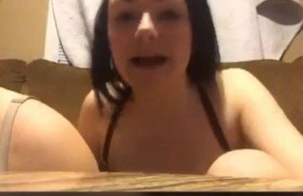 Cute girl flashes on periscope