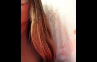Beauty shows a very large breast. Periscope stars