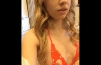Alexandra Smelova is the hottest Periscope girl ever