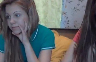 Lesbian Teen Girls Fingering and Playing on Periscope