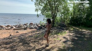 SPY WHEN I NAKED AND HORNY ON THE BEACH