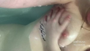 hot inked teen play with herself at bath, pussy close up, tits oil, feet