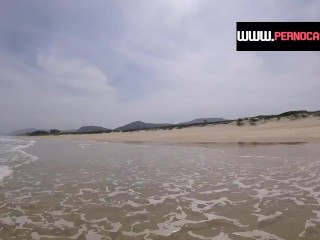 safada peladinha nas praias brasileiras