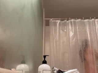 Roommate shaving her pussy! Showering after a run!