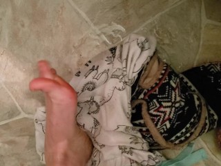 Nasty Milf Pisses In Bathroom Sink Before Bed