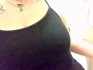 Thick White girl Takes a Piss (Babygirl_goth)