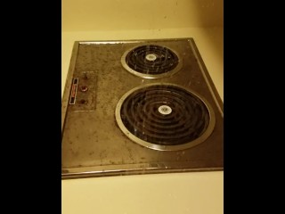 Cleaning the stove