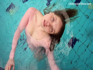 Hottest underwater tight babe Simonna