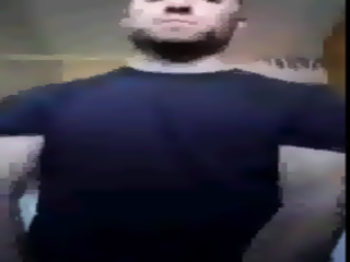 El seor ALEJANDRO se masturba en la webcam delante de una jovencita