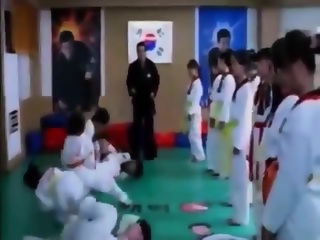 Taekwondo training Squeezing testicles