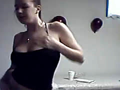 Bustybrunette