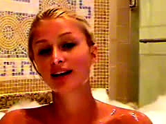 Paris Hilton Bath 2