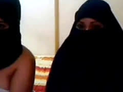 Niqab Housewives With Fat Tits On Webcam