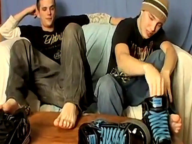 Muscle men with big feet gay porn Foot Play Jack Off Boys