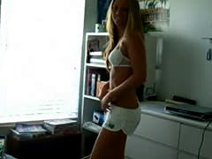 Tiny Webcam Striptease Amateur