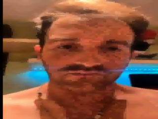 Sergio se masturba en la webcam