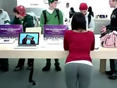 Chick Shows Her Hot Ass In Public